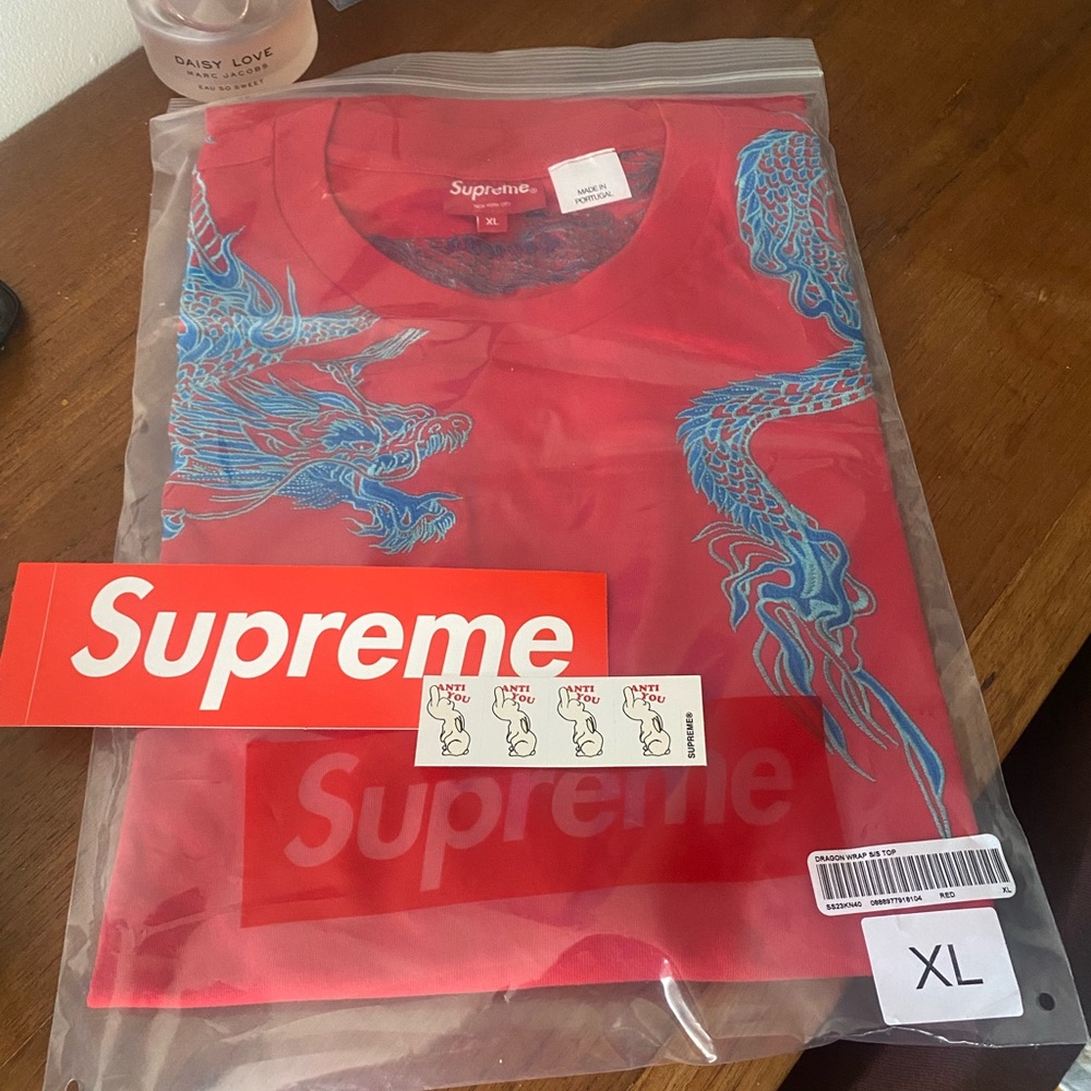 Supreme T-Shirt